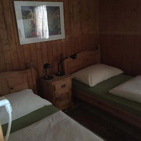 Kro Naturfreundehaus Clavadel *