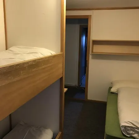 여관 Naturfreundehaus Clavadel *